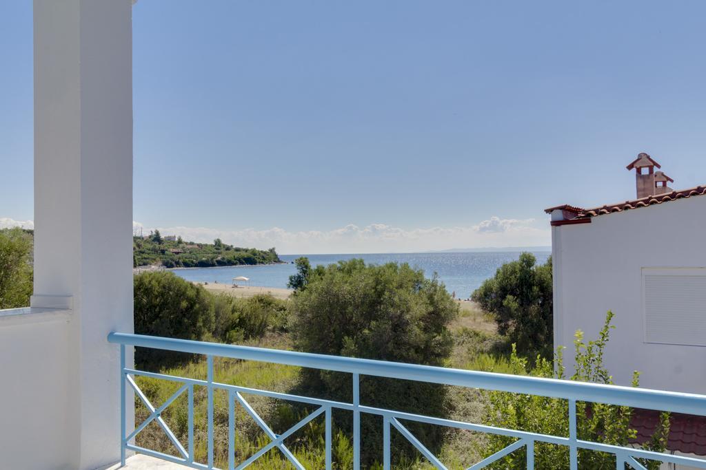Alexger Gerakini Beach House View Bagian luar foto